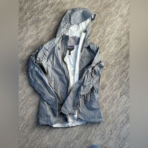 Patagonia Women’s Rain Jacket-Like New